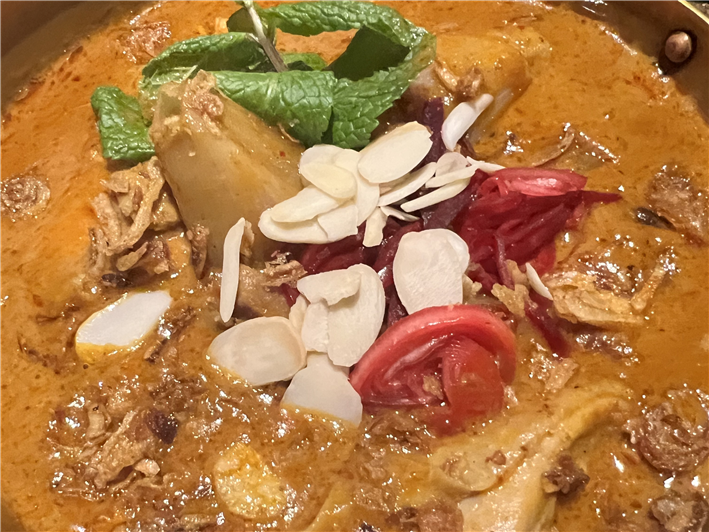 chicken massaman